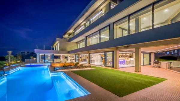 7 Bedroom House