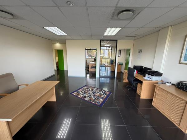114 m² Commercial space