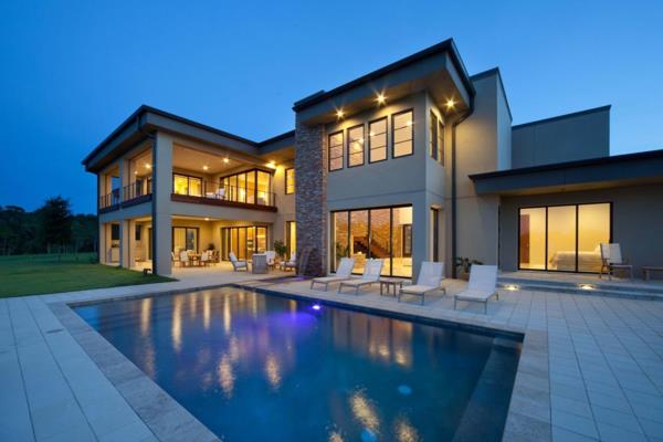 707 m² Land