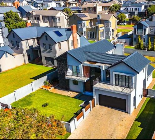 5 Bedroom House