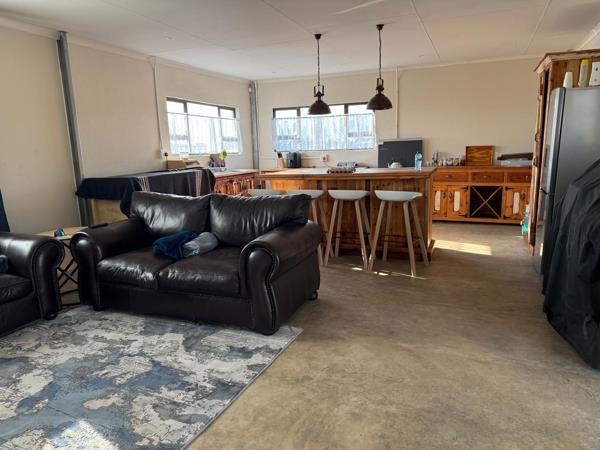2.3 ha Smallholding