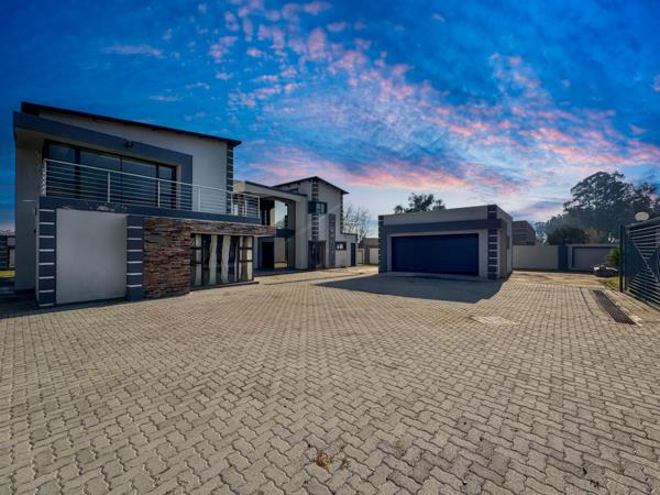 6 Bedroom House