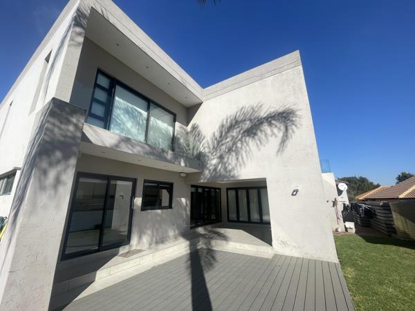 6 Bedroom House