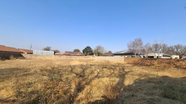 1 263 m² Land
