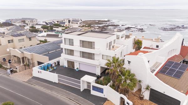 6 Bedroom House
