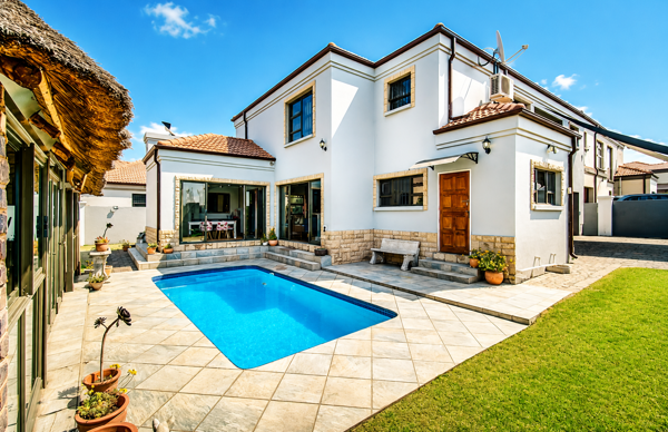 3 Bedroom Townhouse