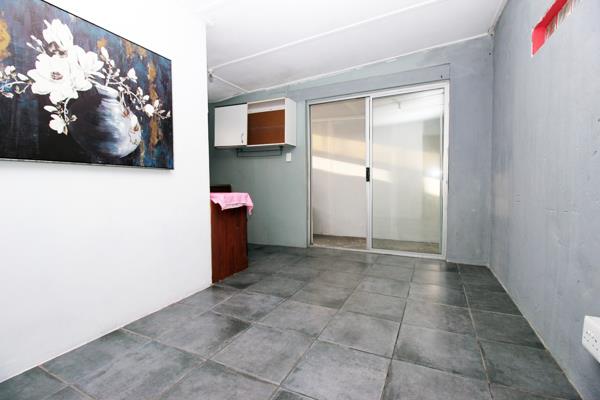 1 Bedroom House