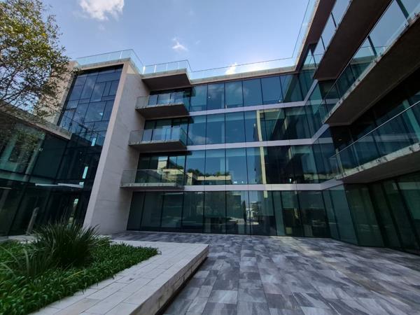 275 m² Commercial space