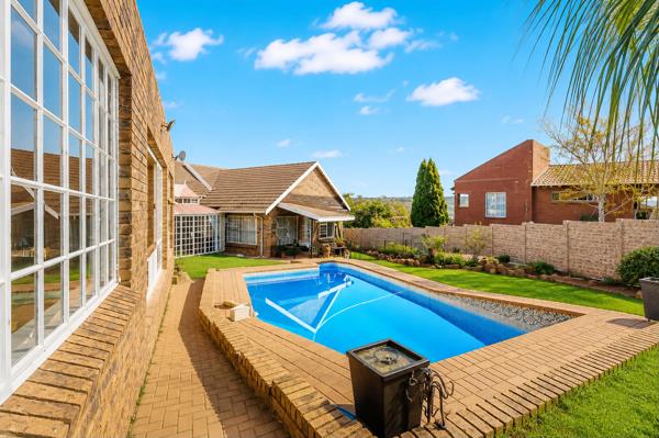 6 Bedroom House