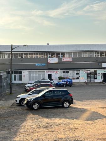 300 m² Commercial space