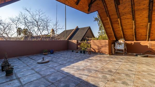 2.5 Bedroom Duplex