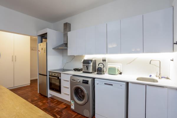 2.5 Bedroom Flat