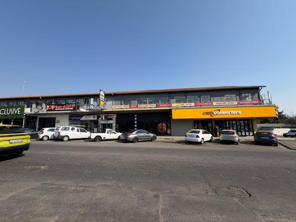 256 m² Commercial space
