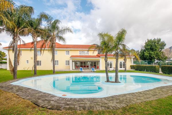 10 Bedroom House