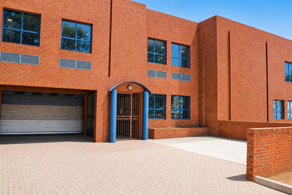 559 m² Commercial space