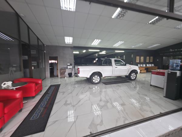 2 686 m² Retail Space