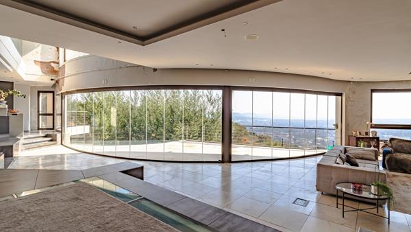 8 Bedroom House
