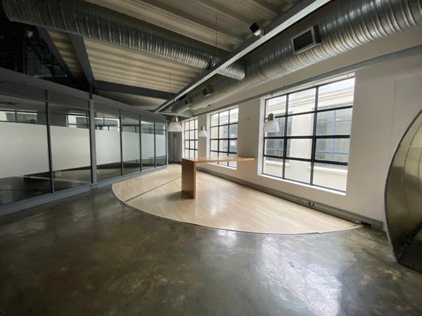 903 m² Commercial space