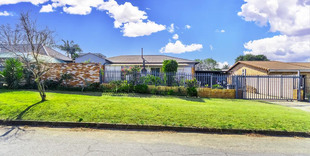 5 Bedroom House