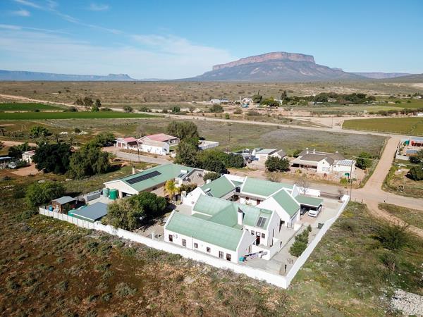1 651 m² Commercial space