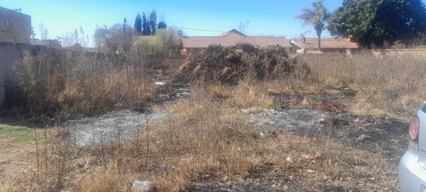 781 m² Land