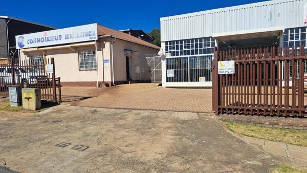 995 m² Commercial space