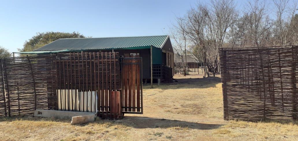3 Bedroom Garden Cottage in Glen Austin AH