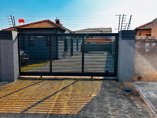 2 Bedroom House