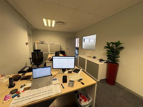 261 m² Commercial space