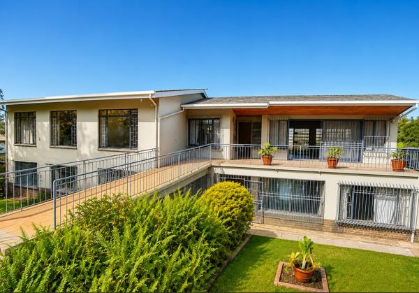 7 Bedroom House