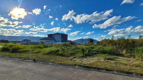 439 m² Land