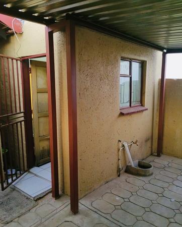 1 Bedroom House