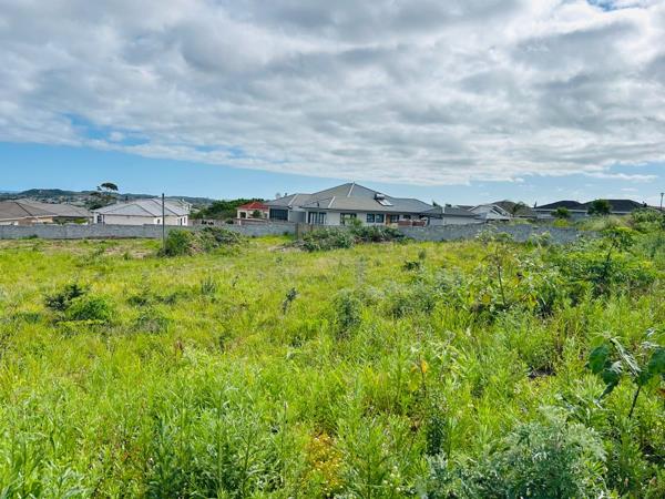 704 m² Land