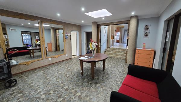 8 Bedroom House