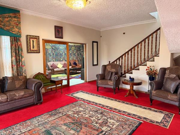 8 Bedroom House