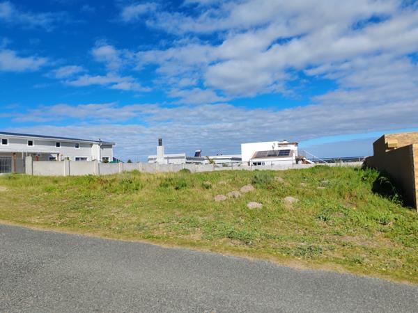 805 m² Land