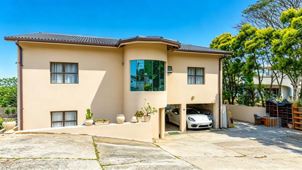 6 Bedroom House