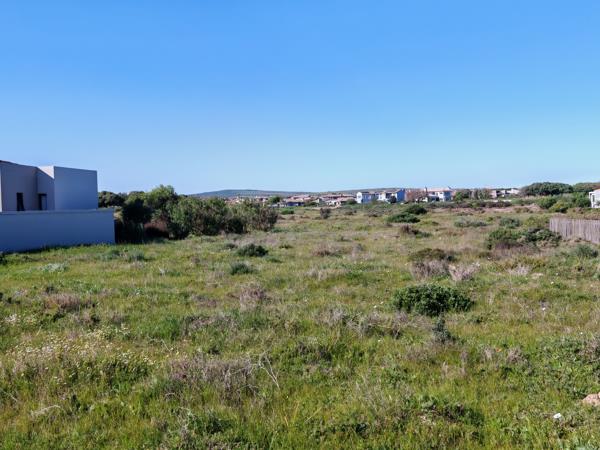 688 m² Land