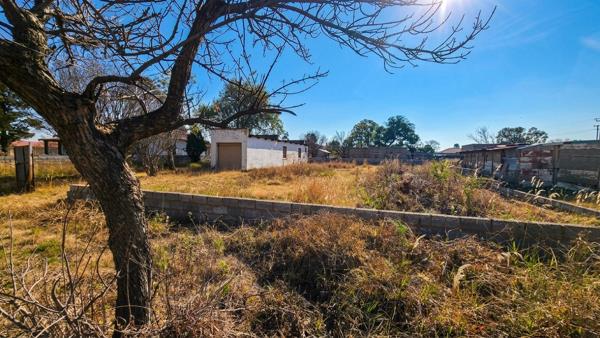 828 m² Land