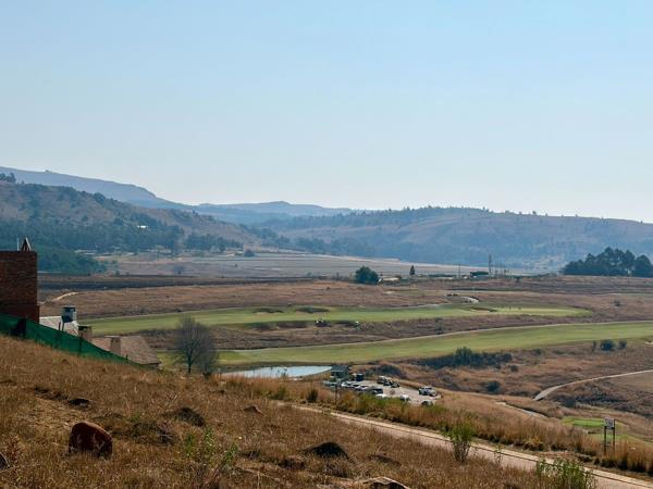 1 321 m² Land