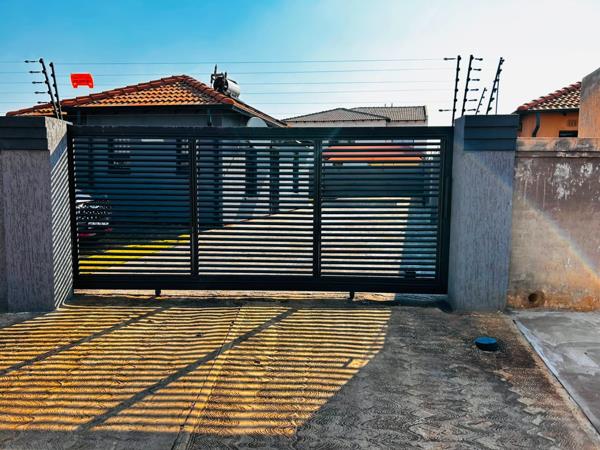 2 Bedroom House