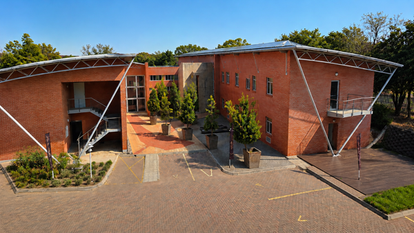 1 030 m² Commercial space