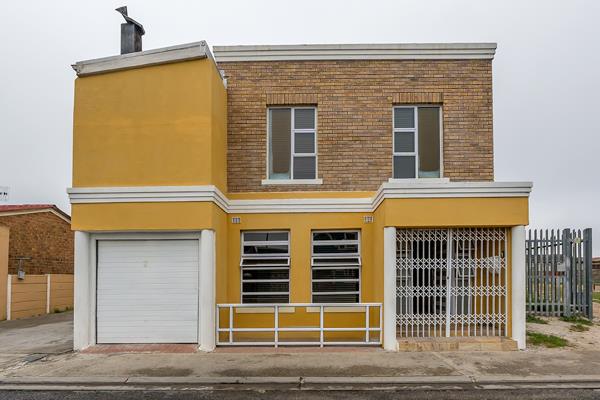 7 Bedroom House