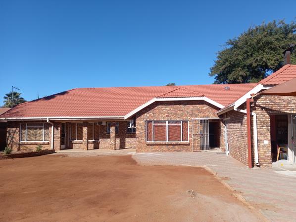 5 Bedroom House