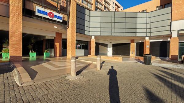 2 212 m² Retail Space