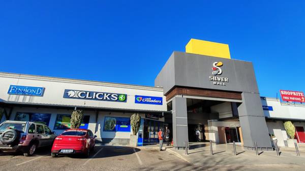 372 m² Retail Space