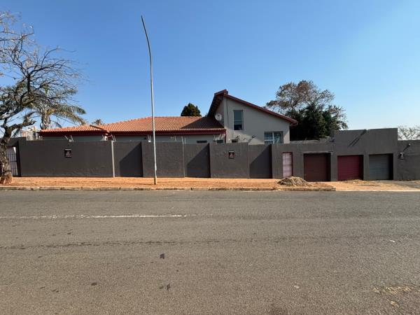 7 Bedroom House