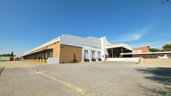 7 988 m² Industrial space