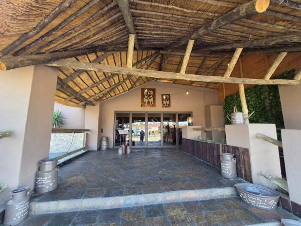 350 m² Commercial space