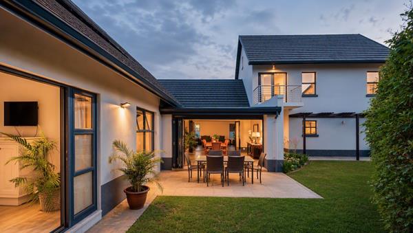 4 Bedroom Townhouse